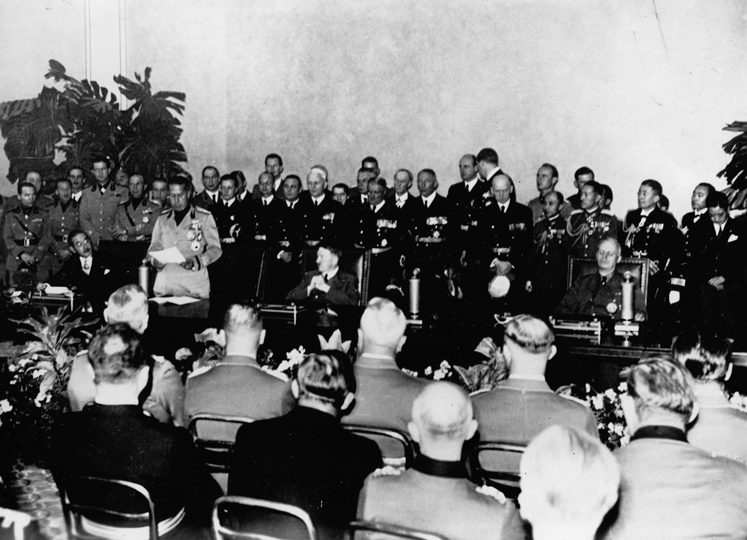 Adolf Hitler, Saburo Kurusu and Galeazzo Ciano at the signing of the Tripartite Act